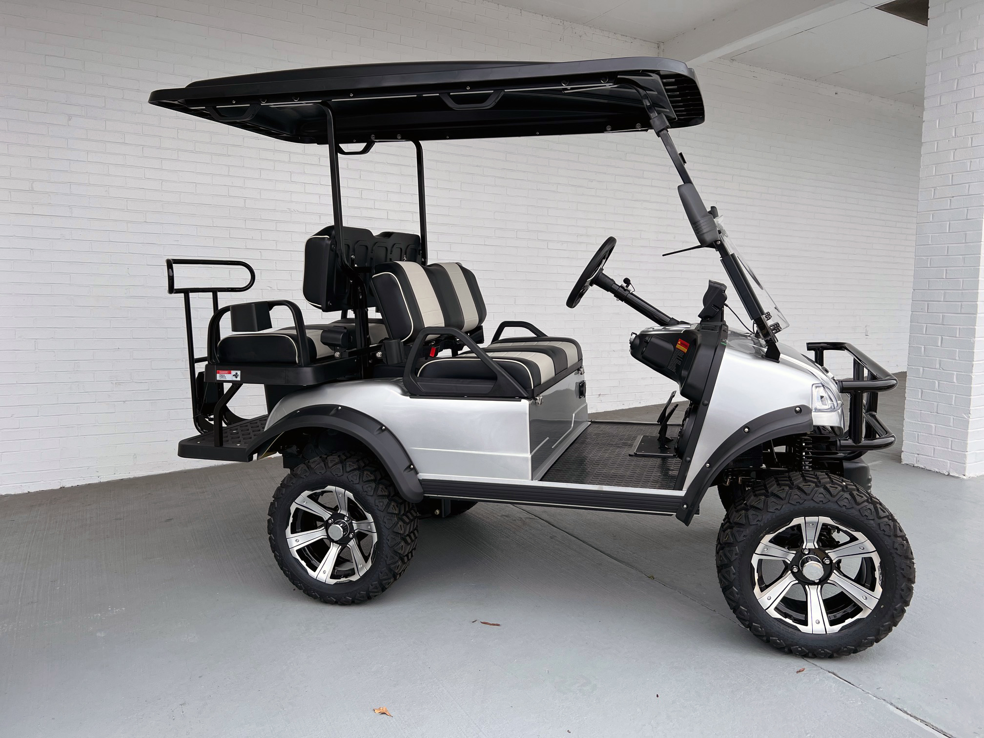 Silver Forester Evolution Golf Cart | Golf Carts - Lifted