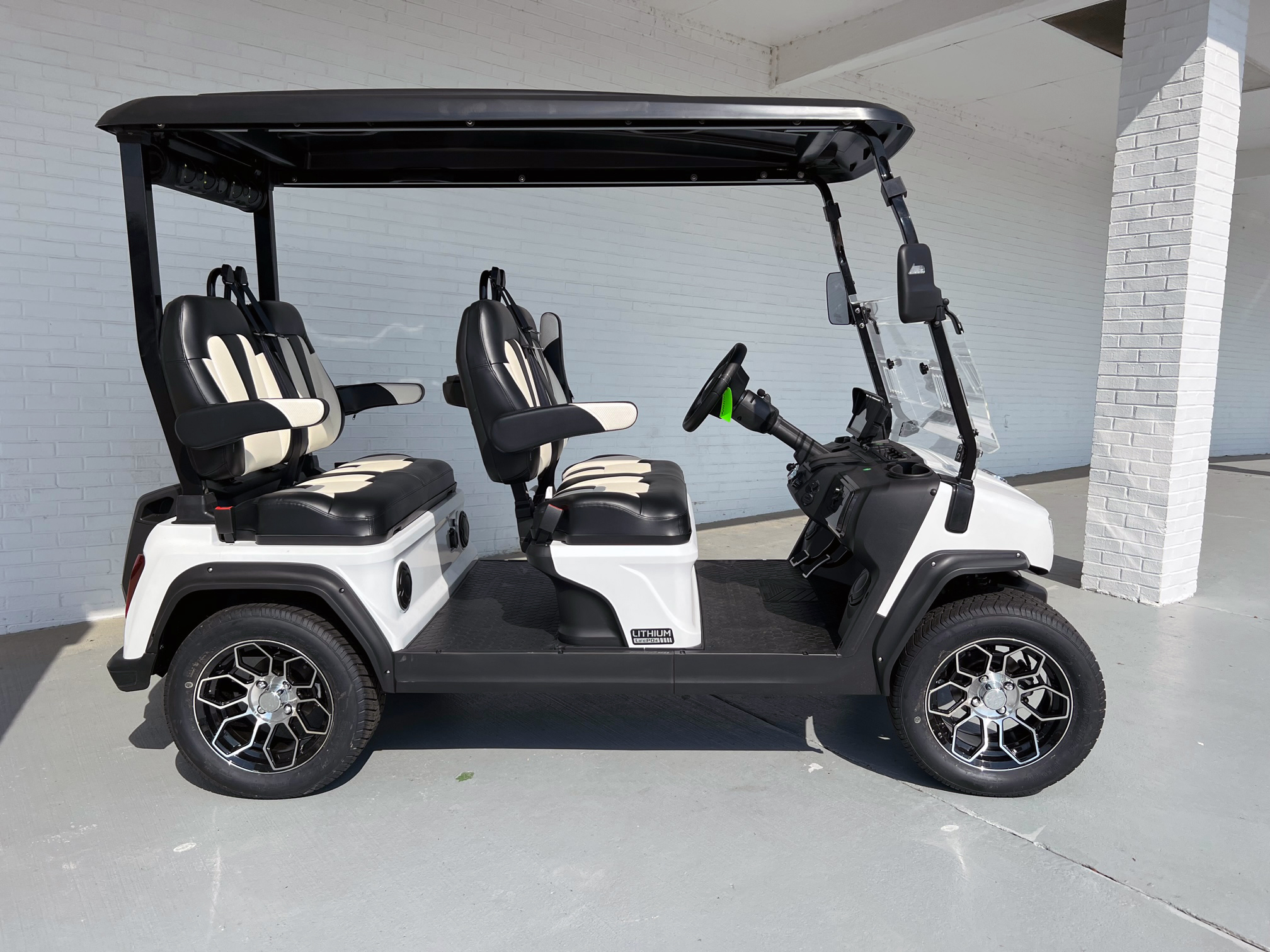 2024 Evolution D5 Golf Cart - Klara Michell