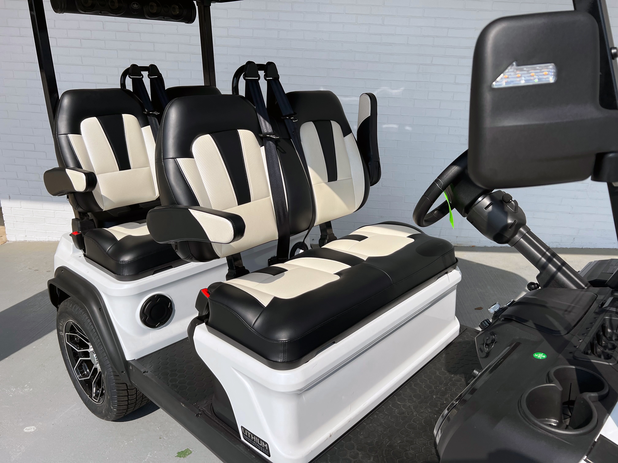 White Evolution D5 Ranger Lithium Golf Cart Forward Facing | Golf Carts ...