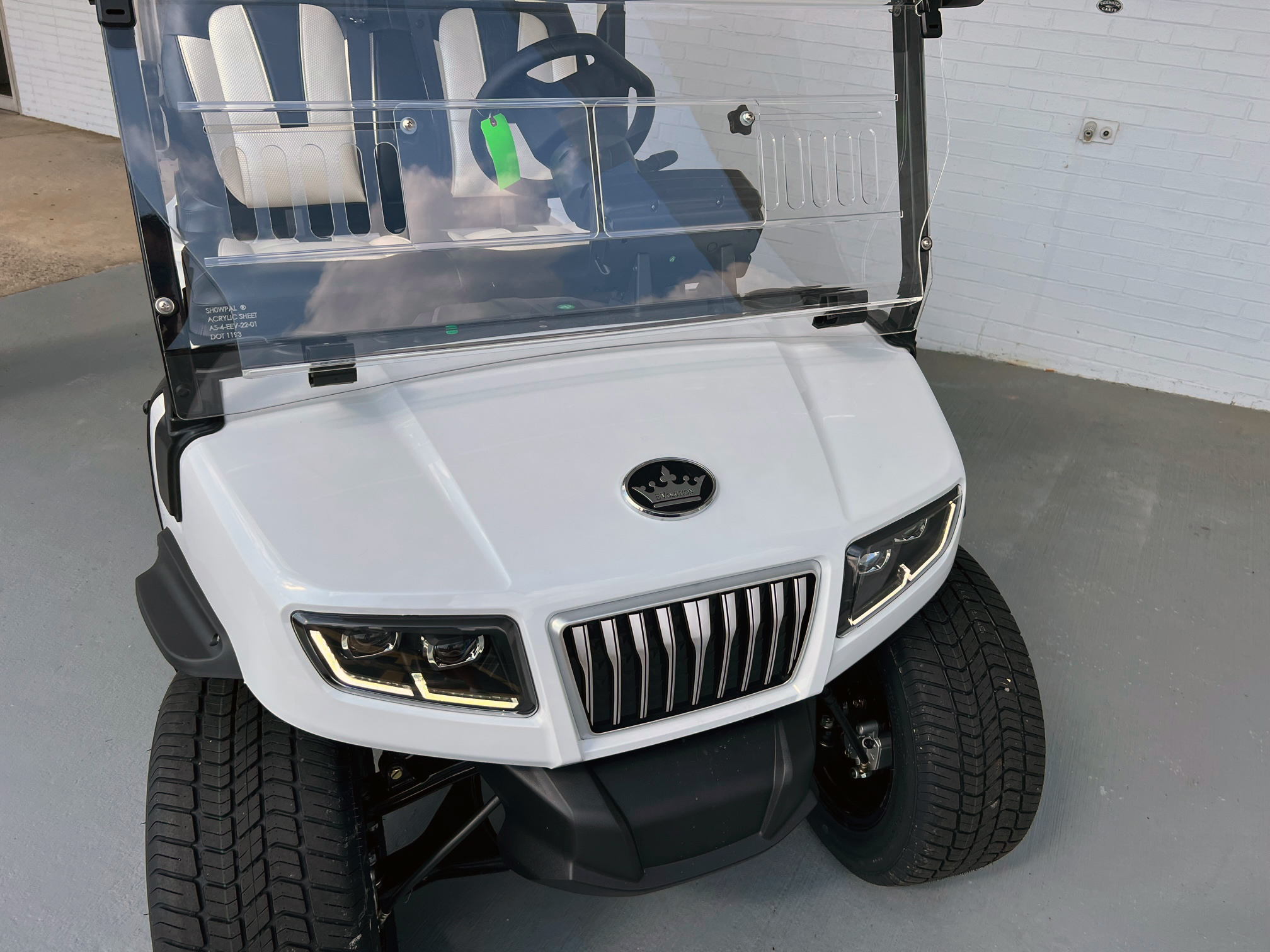 White Evolution D5 Ranger Lithium Golf Cart Forward Facing | Golf Carts ...